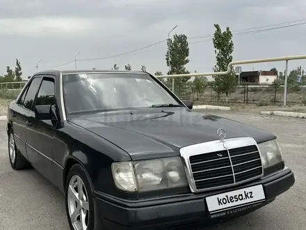 Mercedes-Benz E 230 1991 года за 700 000 тг. в Алматы – фото 2