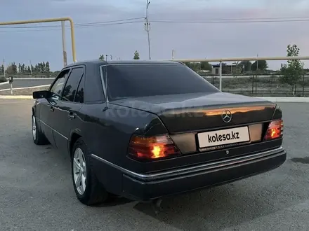Mercedes-Benz E 230 1991 года за 700 000 тг. в Алматы – фото 17