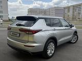 Mitsubishi Outlander 2023 года за 14 000 000 тг. в Павлодар – фото 3