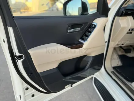 Toyota Land Cruiser 2022 года за 48 000 000 тг. в Астана – фото 14