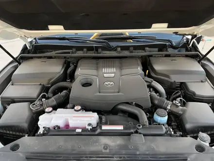 Toyota Land Cruiser 2022 года за 48 000 000 тг. в Астана – фото 25
