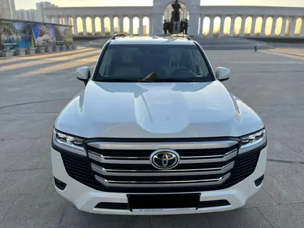 Toyota Land Cruiser 2022 года за 48 000 000 тг. в Астана – фото 2