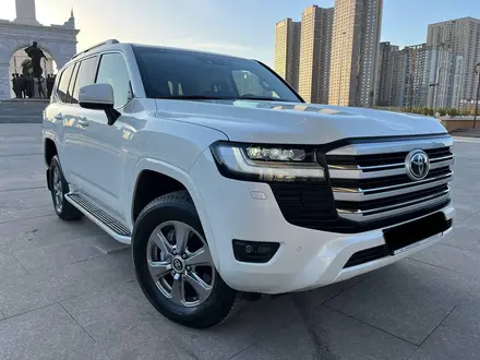 Toyota Land Cruiser 2022 года за 48 000 000 тг. в Астана – фото 5