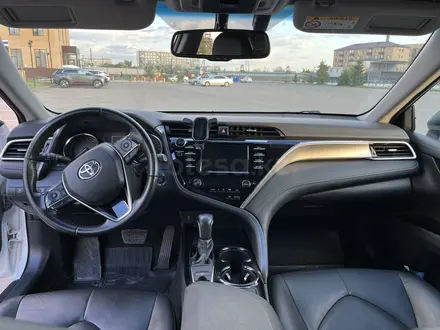 Toyota Camry 2020 года за 12 200 000 тг. в Семей – фото 7
