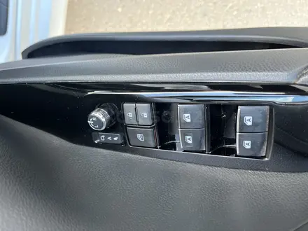 Toyota Camry 2020 года за 12 200 000 тг. в Семей – фото 9
