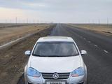 Volkswagen Jetta 2008 годаfor3 500 000 тг. в Атырау