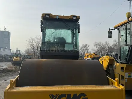 XCMG  Гидравлический одновальцовый виброкаток 16тон 2026 года за 23 500 000 тг. в Алматы – фото 5