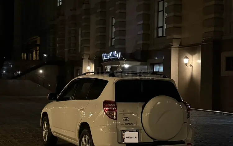 Toyota RAV4 2012 года за 8 300 000 тг. в Алматы