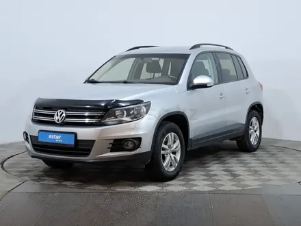 Volkswagen Tiguan, 2015