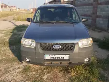 Ford Escape, 2005