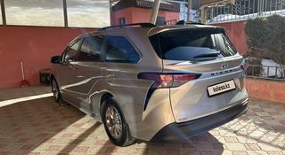 Toyota Sienna 2021 года за 25 000 000 тг. в Алматы