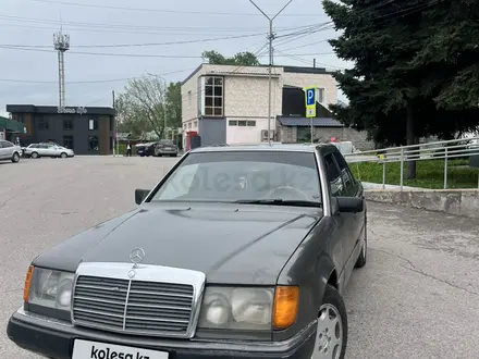 Mercedes-Benz E 230 1990 года за 800 000 тг. в Алматы – фото 2