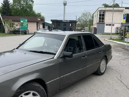 Mercedes-Benz E 230 1990 года за 800 000 тг. в Алматы – фото 3