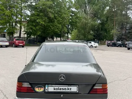 Mercedes-Benz E 230 1990 года за 800 000 тг. в Алматы – фото 7