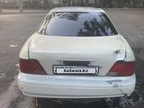 Toyota Vista 1998 годаfor1 250 000 тг. в Павлодар – фото 4