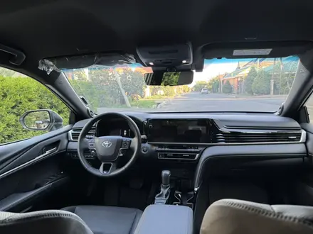 Toyota Camry 2025 года за 25 600 000 тг. в Алматы – фото 10