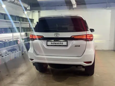 Toyota Fortuner 2022 года за 24 500 000 тг. в Актау – фото 3