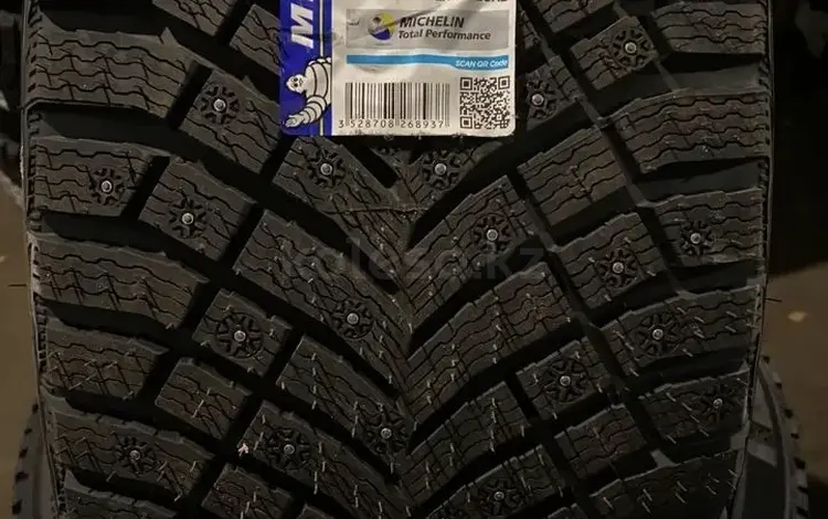 Michelin X-Ice North 4 SUV 285/45 R22 114T за 450 000 тг. в Алматы