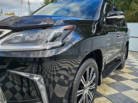 Lexus LX 570 2018 года за 49 000 000 тг. в Астана – фото 19