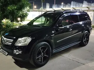 Mercedes-Benz GL 500