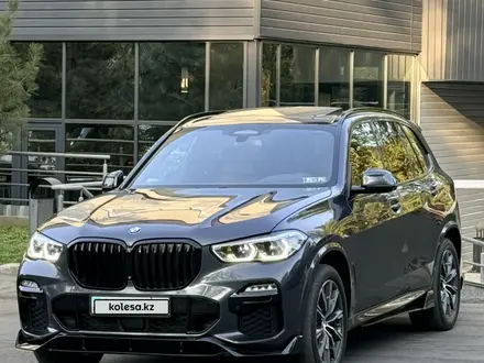 BMW X5 2019 года за 27 500 000 тг. в Алматы – фото 5