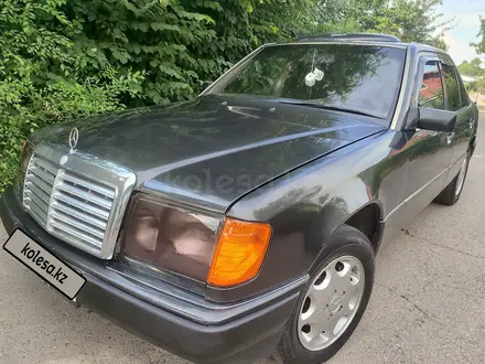 Mercedes-Benz E 230 1992 года за 990 000 тг. в Алматы – фото 8