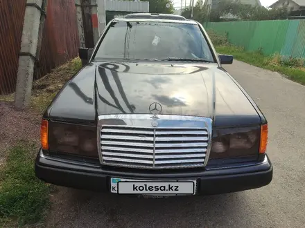 Mercedes-Benz E 230 1992 года за 990 000 тг. в Алматы – фото 3