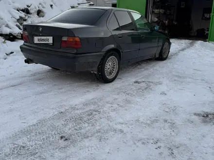 BMW 325 1992 года за 1 750 000 тг. в Астана – фото 2