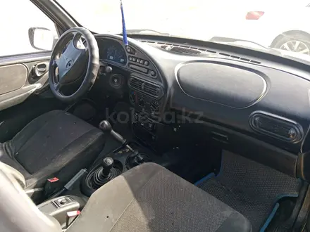 Chevrolet Niva 2007 года за 1 300 000 тг. в Алматы – фото 4