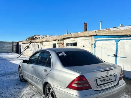 Mercedes-Benz C 200 2001 года за 2 300 000 тг. в Жанаарка – фото 6