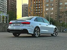 Audi A4, 2022