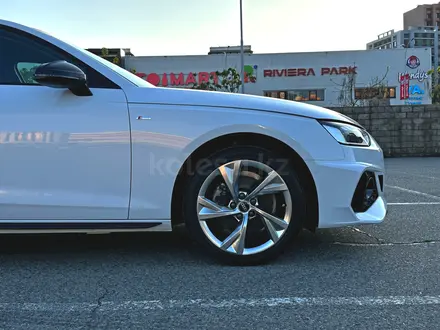 Audi A4 2022 года за 17 960 000 тг. в Алматы – фото 22