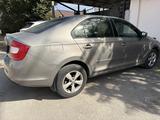 Skoda Rapid 2013 года за 2 900 000 тг. в Шымкент – фото 3