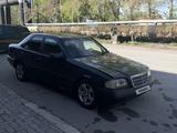 Mercedes-Benz C 200 1994 года за 1 350 000 тг. в Караганда