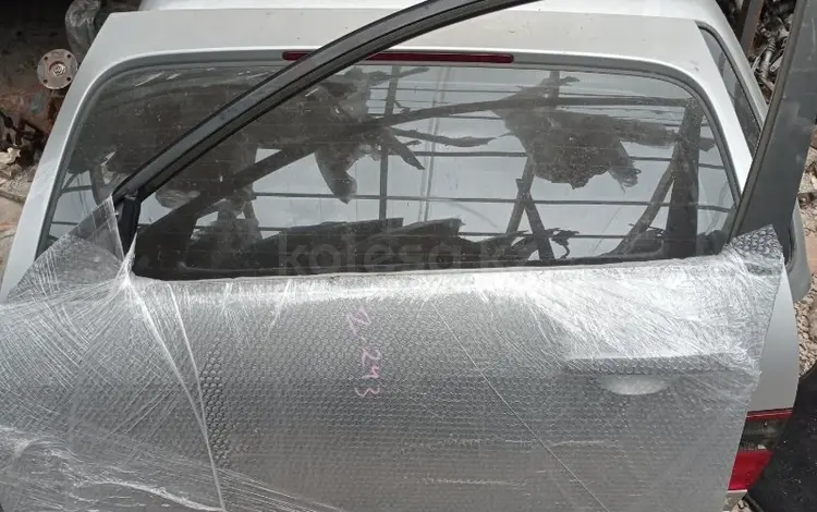 Дверь Nissan Primera P12 Ниссан Примера П12 за 35 000 тг. в Астана