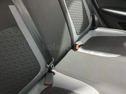 ВАЗ (Lada) Vesta Comfort MT 2025 года за 9 224 000 тг. в Астана – фото 17
