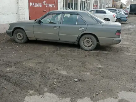 Mercedes-Benz E 200 1992 года за 1 000 000 тг. в Павлодар – фото 3