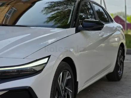 Hyundai Elantra 2023 года за 9 100 000 тг. в Семей – фото 9
