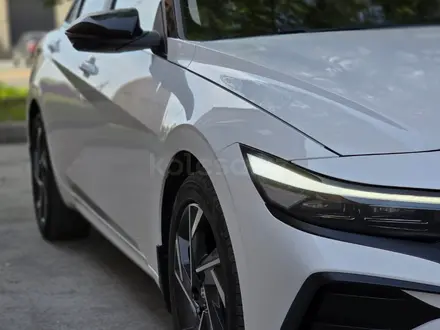 Hyundai Elantra 2023 года за 9 100 000 тг. в Семей – фото 8