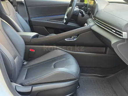 Hyundai Elantra 2023 года за 9 100 000 тг. в Семей – фото 26