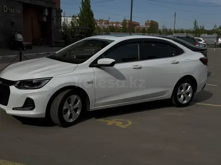 Chevrolet Onix 2023 года за 6 100 000 тг. в Костанай – фото 2