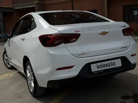Chevrolet Onix 2023 года за 6 100 000 тг. в Костанай – фото 3