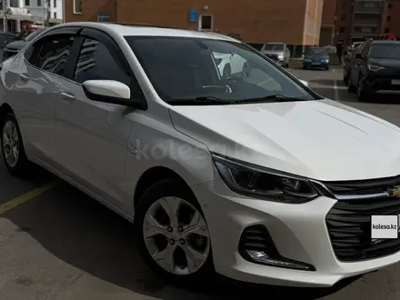 Chevrolet Onix 2023 года за 6 100 000 тг. в Костанай – фото 5