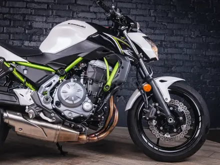 Kawasaki  Z650 "BATYR MOTO" МЕГА АКЦИЯ! + РАССРОЧКА 0% 2018 года за 4 350 000 тг. в Алматы – фото 3