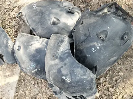 Подкрылок за 10 000 тг. в Алматы