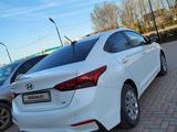 Hyundai Accent 2017 года за 7 100 000 тг. в Уральск – фото 4