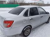 ВАЗ (Lada) Granta 2190 2015 года за 10 000 тг. в Семей – фото 3