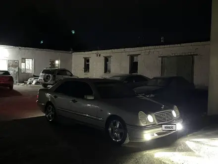 Mercedes-Benz E 280 1998 года за 3 000 000 тг. в Актау – фото 6