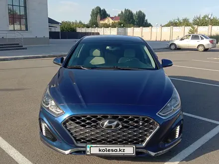 Hyundai Sonata 2018 года за 9 000 000 тг. в Астана