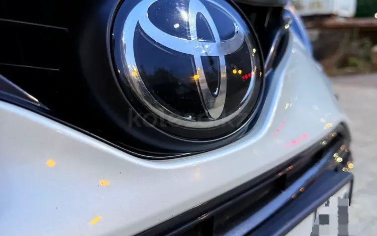 Toyota Camry 2023 года за 16 100 000 тг. в Алматы
